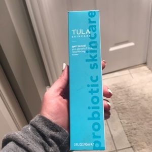 Tula probiotic pro glycolic toner 10%